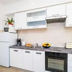 Apartment Bla Evi - One Bedroom With Terrace Mlini