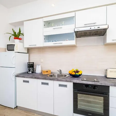 Apartmán Bla Evi - One Bedroom With Terrace And View Mlini