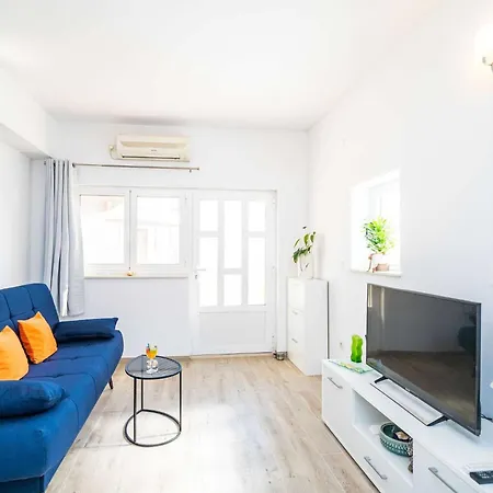Bla Evi - One Bedroom With Terrace And View *